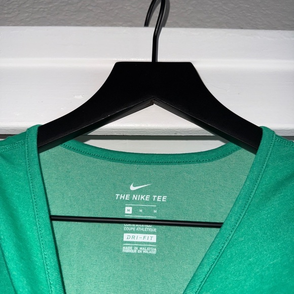 Nike Women's Teal Tank Top - Picture 3 of 4